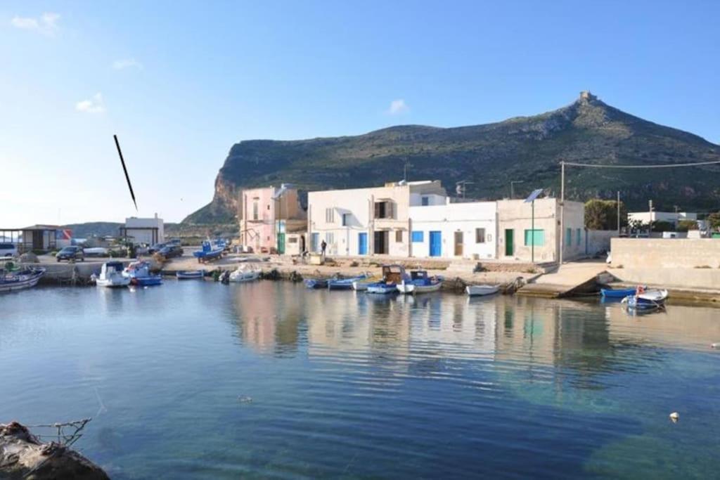 Il Cubo, Monovano Col Mare Su Tre Fronti. 法维尼亚纳 外观 照片